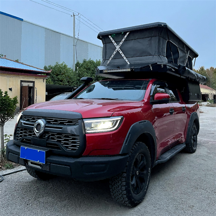Pickup Truck Campers With Pop-Top Roofs